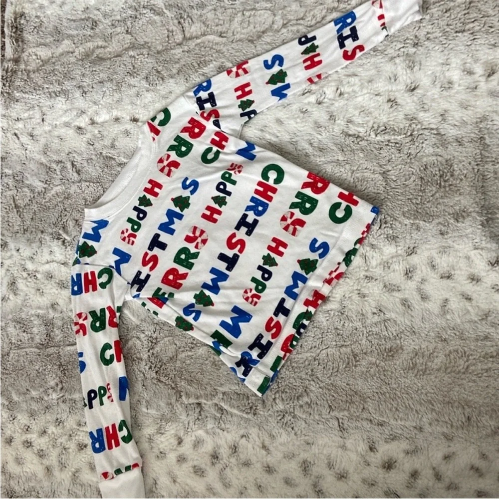 Carter’s Christmas matching set kids size 3T candy cane pajamas holiday winter